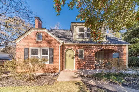 1883 Cambridge Ave, College Park, GA 30337