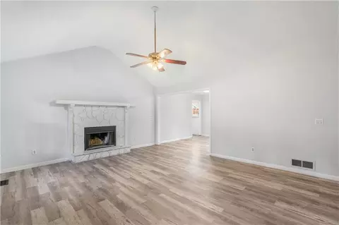 11565 Brown Bridge Rd, Covington, GA 30016 photo 9