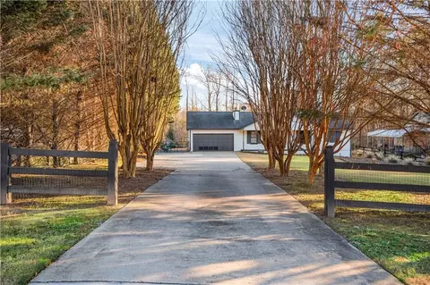 11565 Brown Bridge Rd, Covington, GA 30016 photo 6
