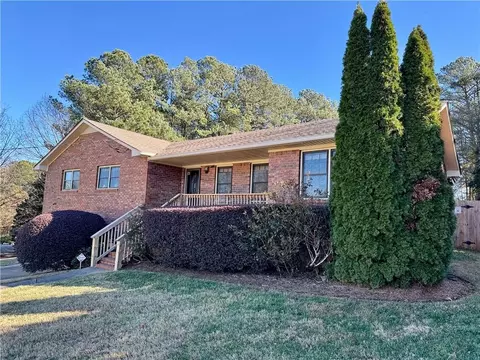 30 Shallowford Rd NE, Kennesaw, GA 30144