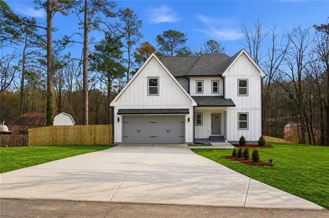 320 Hunnicutt Rd SE, Mableton, GA 30126