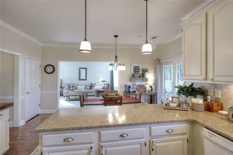 Kitchen - 3059 Gavin Pl NW, Duluth, GA 30096 photo 6 of 6