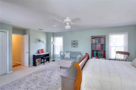 Bedroom - 3059 Gavin Pl NW, Duluth, GA 30096 photo 10 of 11