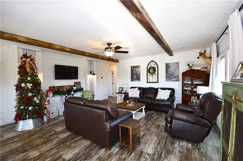 Living - 703 Addison Rd, Buchanan, GA 30113 photo 2 of 6