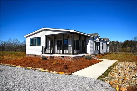 Exterior - 703 Addison Rd, Buchanan, GA 30113 photo 5 of 8