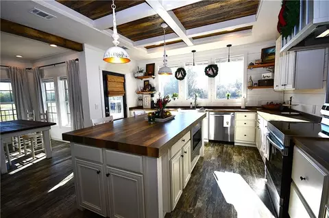 Kitchen - 703 Addison Rd, Buchanan, GA 30113 photo 3 of 6