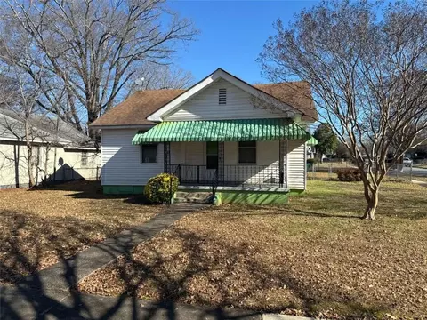2005 1st Ave, Rockmart, GA 30153
