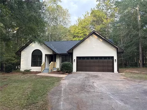 Exterior - 589 Waterview Dr, Lagrange, GA 30240 photo 1 of 2