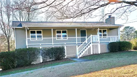 58 Fox Creek Dr, Dallas, GA 30157