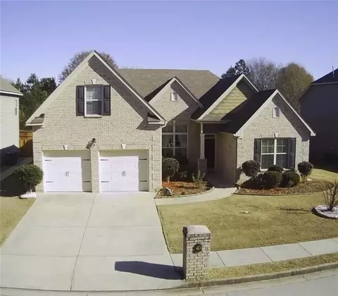 516 Georgia Cir, Loganville, GA 30052