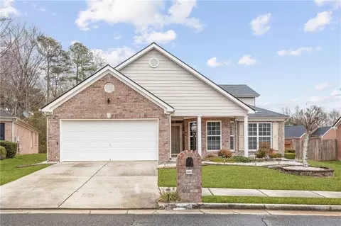 2633 Newtons Crest Cir, Snellville, GA 30078