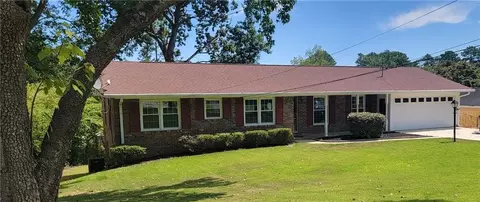 2800 Fernvalley Rd, Marietta, GA 30066