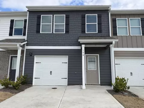 156 Village Green Dr, Adairsville, GA 30103