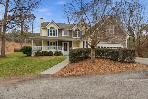 680 E Valley Rd NE, Rydal, GA 30171
