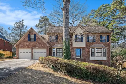 921 Cedar Trce SW, Lilburn, GA 30047