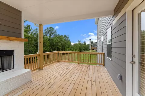 Exterior - 148 Post Oak Dr, Jackson, GA 30233 photo 5 of 6