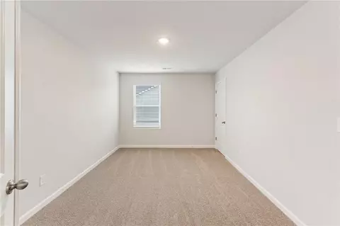Bedroom - 148 Post Oak Dr, Jackson, GA 30233 photo 2 of 4