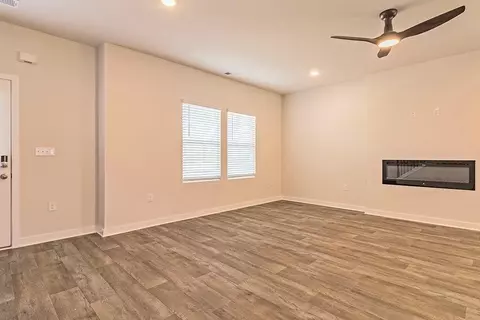 148 Post Oak Dr, Jackson, GA 30233 photo 4