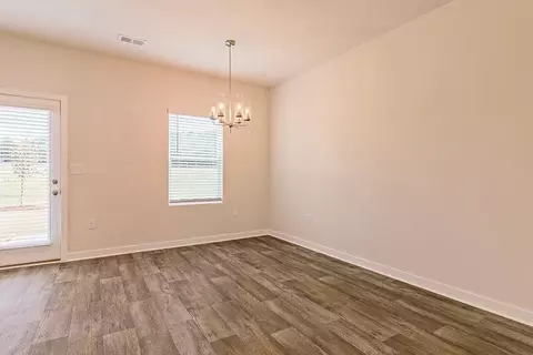 148 Post Oak Dr, Jackson, GA 30233 photo 7