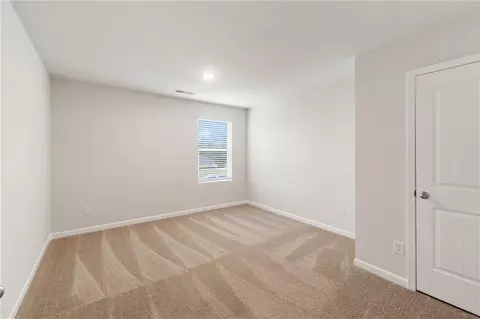 Bedroom - 148 Post Oak Dr, Jackson, GA 30233 photo 3 of 4