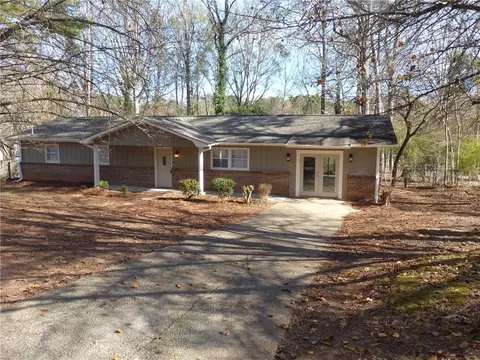 2984 Bicentennial Dr, Stone Mountain, GA 30087