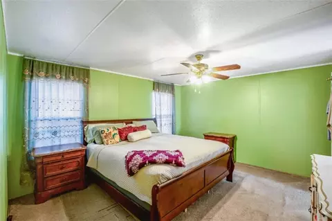 Bedroom - 429 Graystone Dr, Winder, GA 30680 photo 5 of 8
