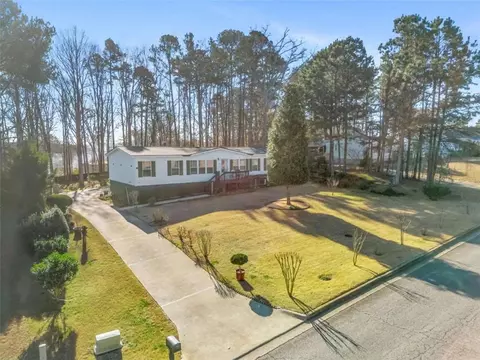 View/Area - 429 Graystone Dr, Winder, GA 30680 photo 1 of 6