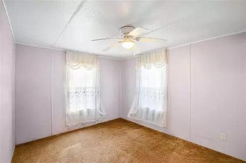 Bedroom - 429 Graystone Dr, Winder, GA 30680 photo 3 of 8