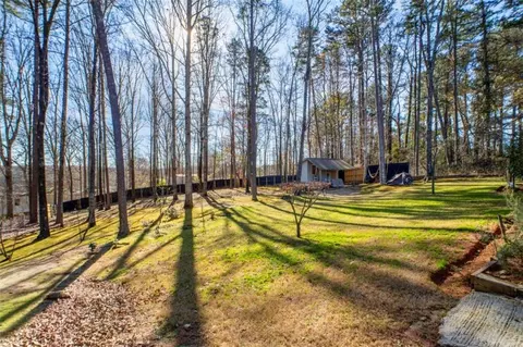 Exterior - 429 Graystone Dr, Winder, GA 30680 photo 13 of 14