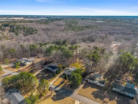View/Area - 429 Graystone Dr, Winder, GA 30680 photo 2 of 6