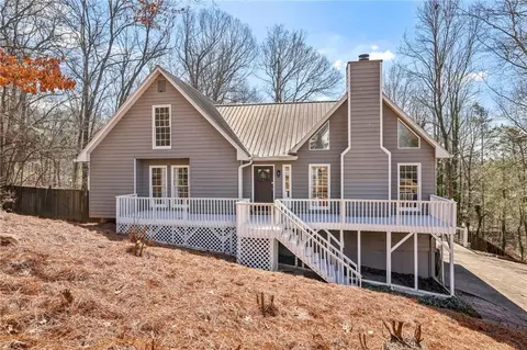 504 Tara Ct, Woodstock, GA 30188