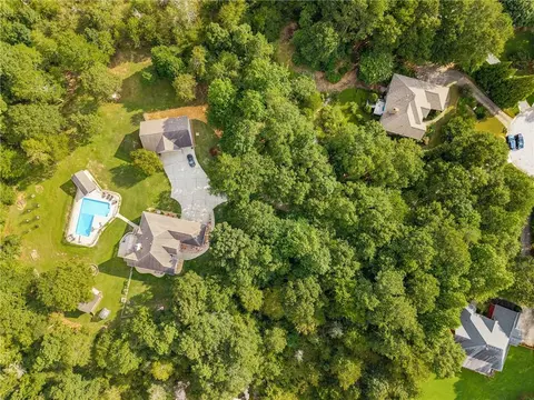 1621 La Fayette Dr, Loganville, GA 30052