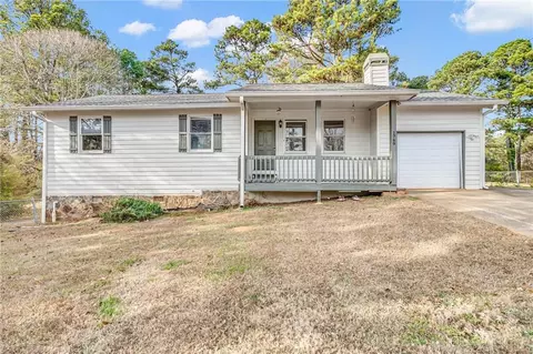 1769 Stratford Dr, Snellville, GA 30078