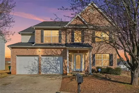 5678 Washakie Pt, Ellenwood, GA 30294