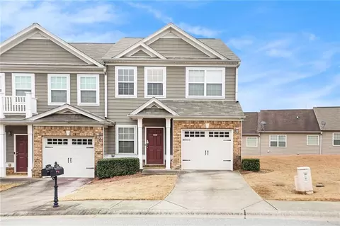 7676 Rutgers Cir, Fairburn, GA 30213