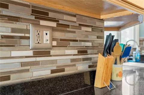 Kitchen - 244 Dodgen Rd, Hampton, GA 30228 photo 5 of 8