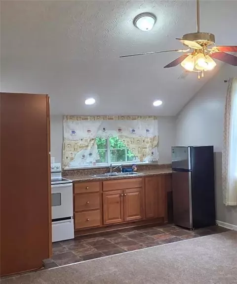 Kitchen - 244 Dodgen Rd, Hampton, GA 30228 photo 8 of 8