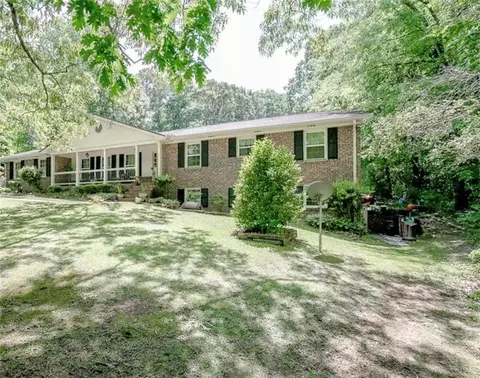 2041 Rainbow Dr, Snellville, GA 30039
