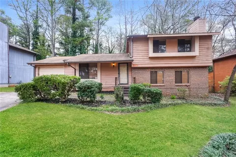 8970 Saddlewood Dr, Jonesboro, GA 30238