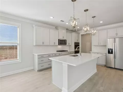 Kitchen - 1291 Whitman Cir, Monroe, GA 30656 photo 2 of 3