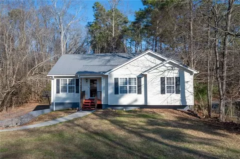 145 Langston Rd NE, Calhoun, GA 30701