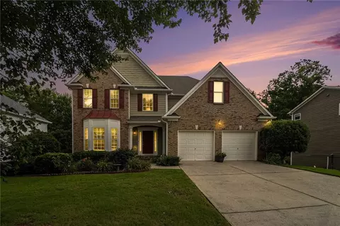 5925 Crescent Landing Dr, Cumming, GA 30028