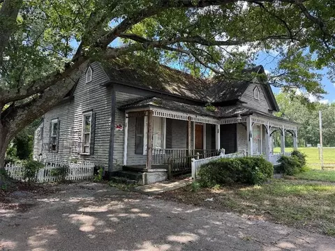3260 E Ponce De Leon Ave, Scottdale, GA 30079