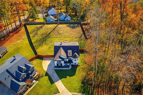2813 Carrick Ct, Powder Springs, GA 30127