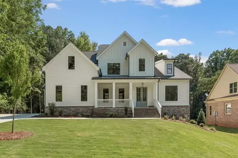 9135 Greenway Ct, Gainesville, GA 30506