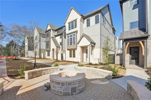 2285 Park Walke Dr, Alpharetta, GA 30009