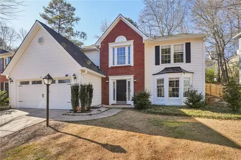 52 Bridle Ln, Marietta, GA 30068