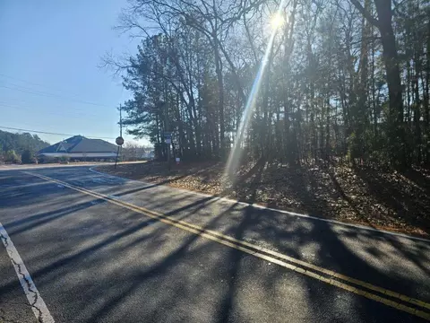 5501 Radford Rd, Flowery Branch, GA 30542