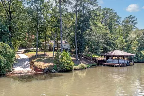 207 Quail Trl, Jackson, GA 30233