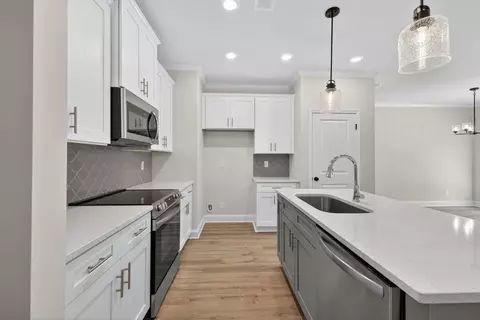Kitchen - 23 Benscot Dr, Austell, GA 30106 photo 4 of 4